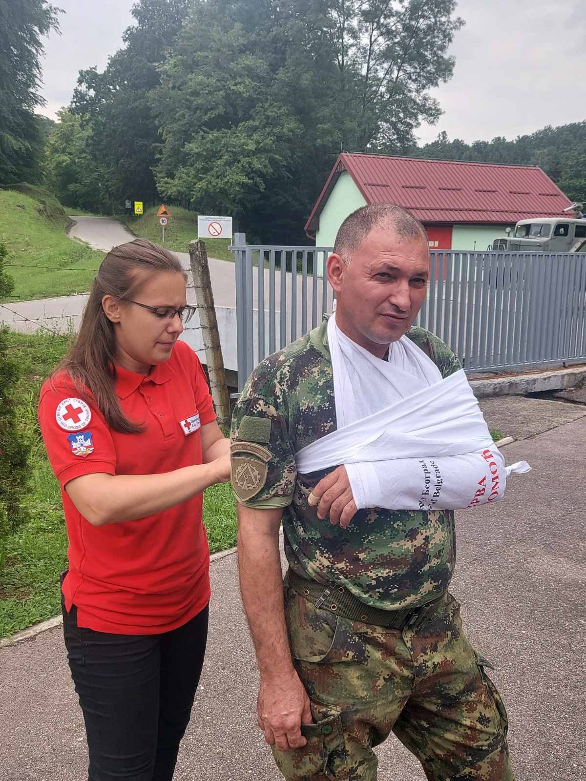 OBUKA PRVE POMOCI ZA PROPADNIKE VOJSKE BOGOVADJA 2022 (16)