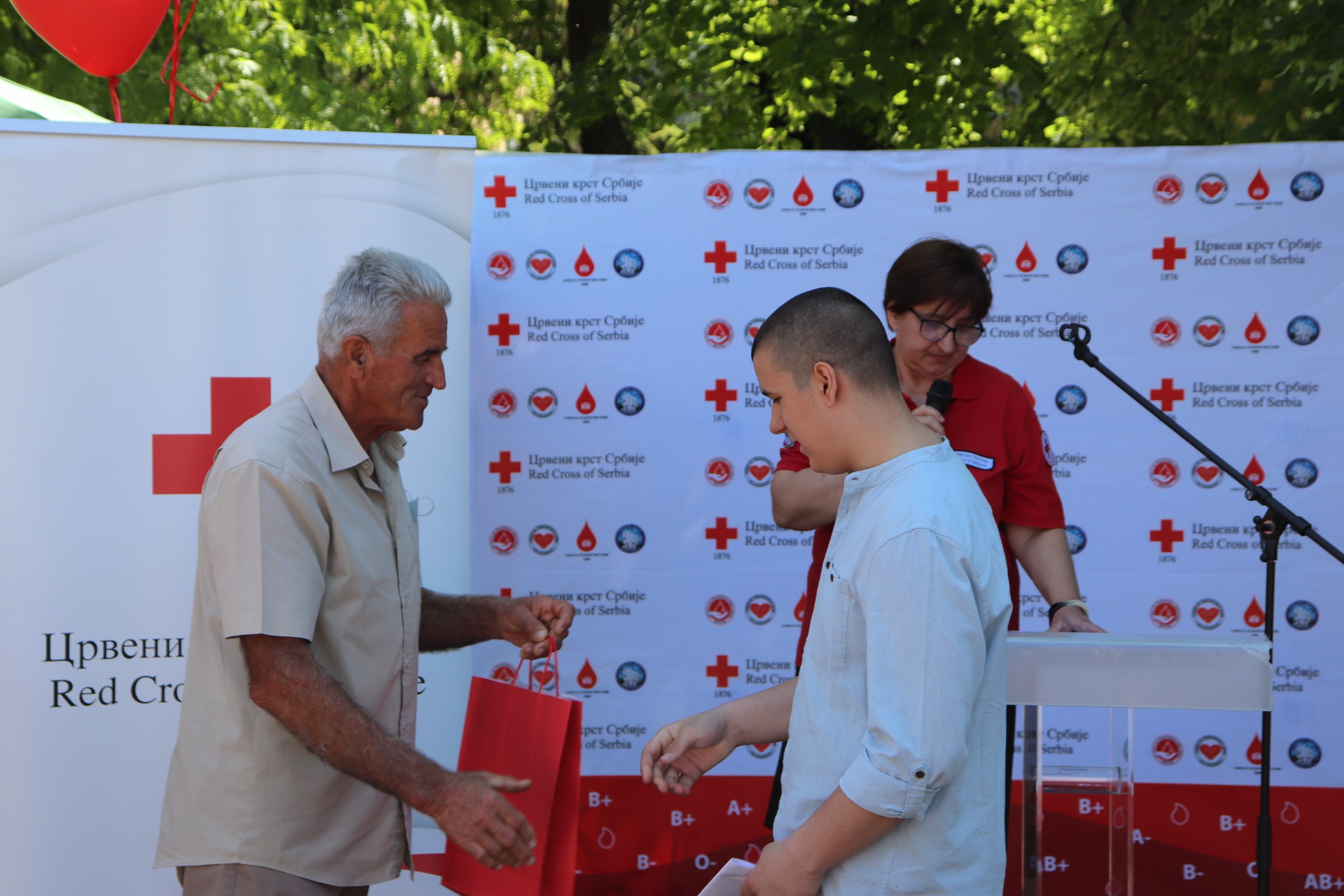 AKADEMSKI PARD 2021 URUČENJE NAGRADA ZA KONKURS KRV ŽIVOT ZNAČI (23)