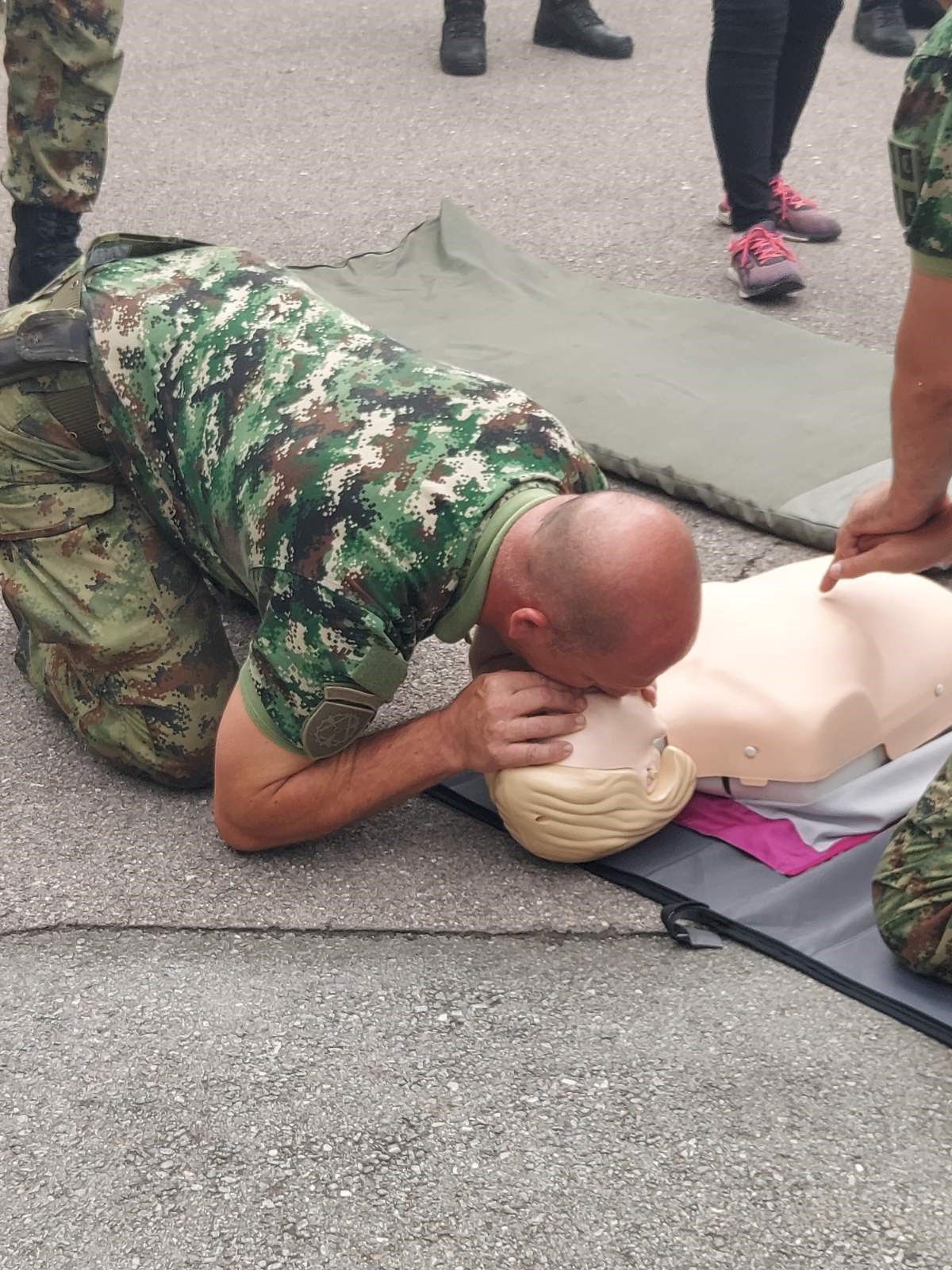 OBUKA PRVE POMOCI ZA PROPADNIKE VOJSKE BOGOVADJA 2022 (13)