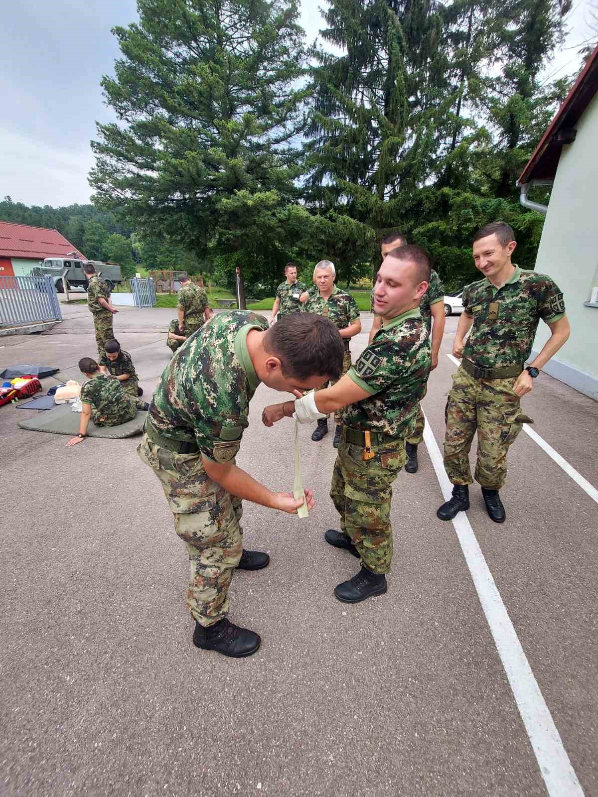 OBUKA PRVE POMOCI ZA PROPADNIKE VOJSKE BOGOVADJA 2022 (17)