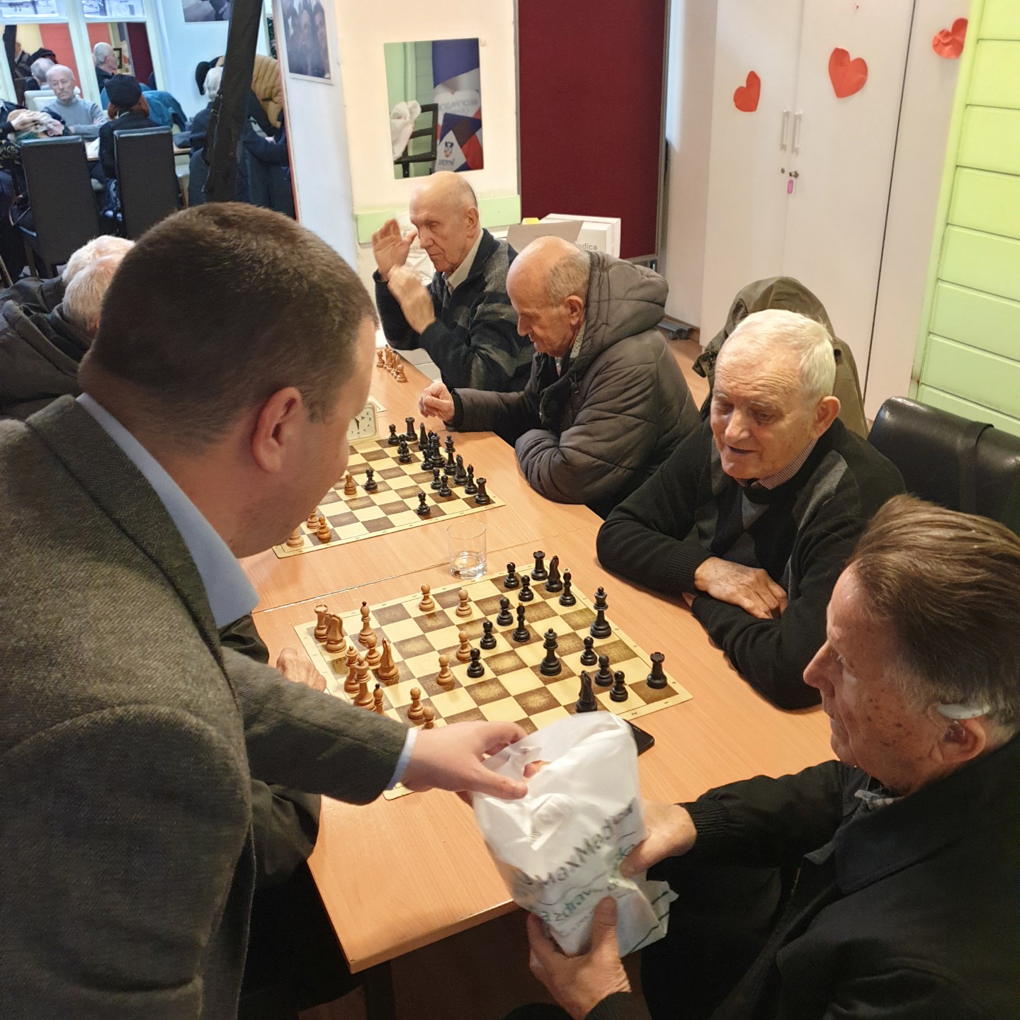 DONACIJA MAX MEDICA (11)