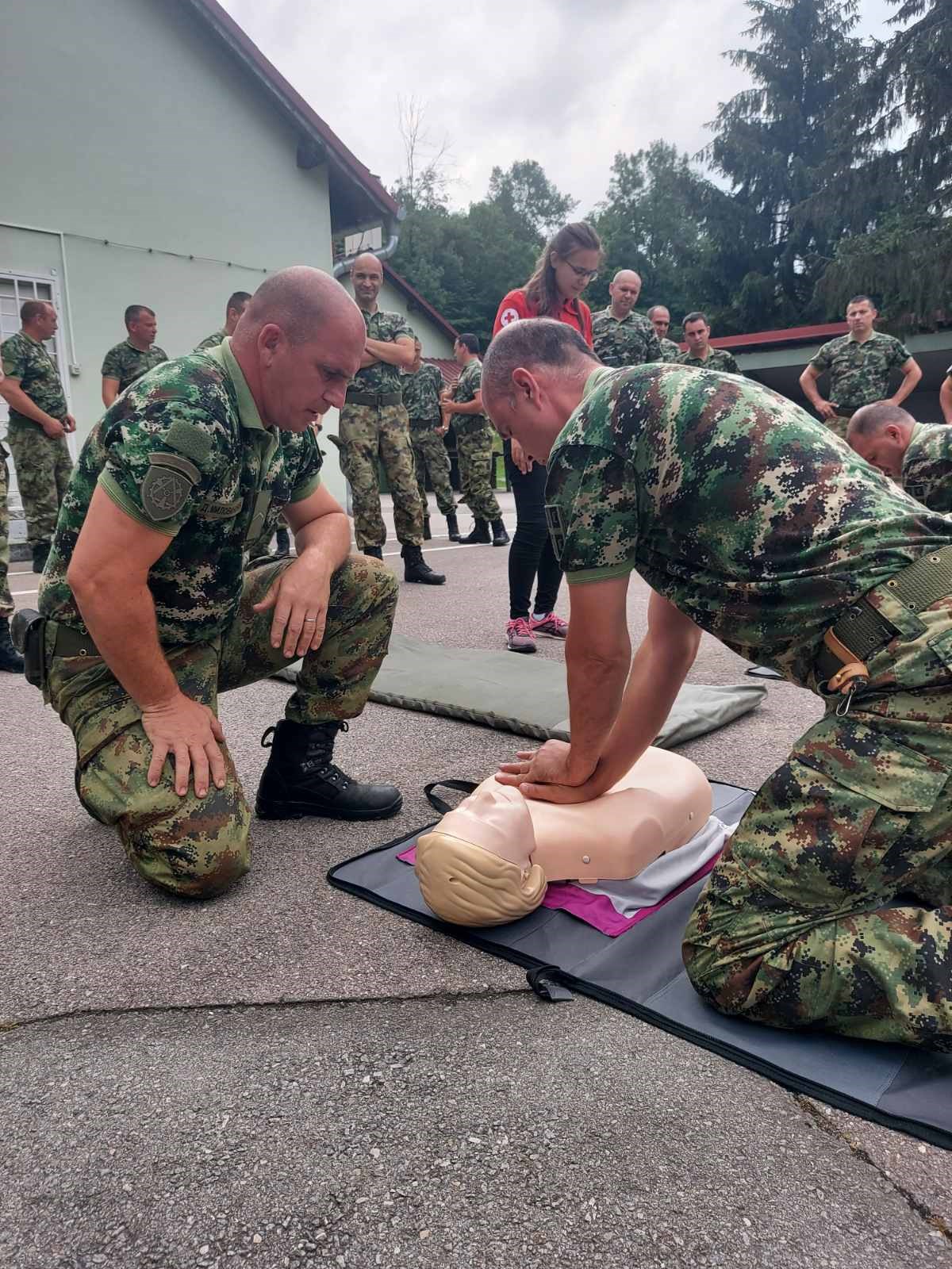 OBUKA PRVE POMOCI ZA PROPADNIKE VOJSKE BOGOVADJA 2022 (25)