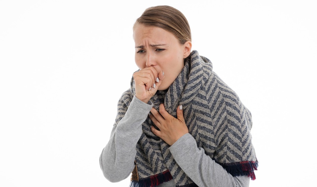 Žena Koja Kašlje