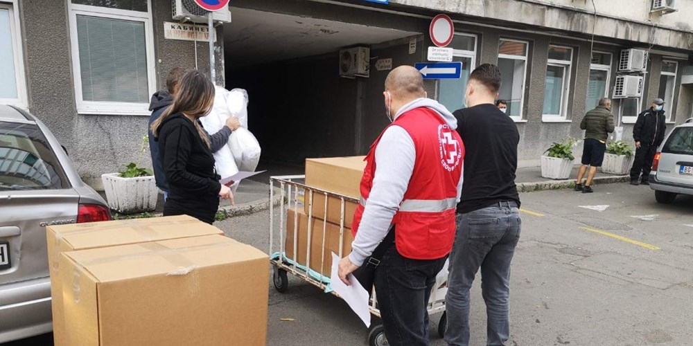 Iocc donacija jastuka, prekrivača i podloški za dušeke