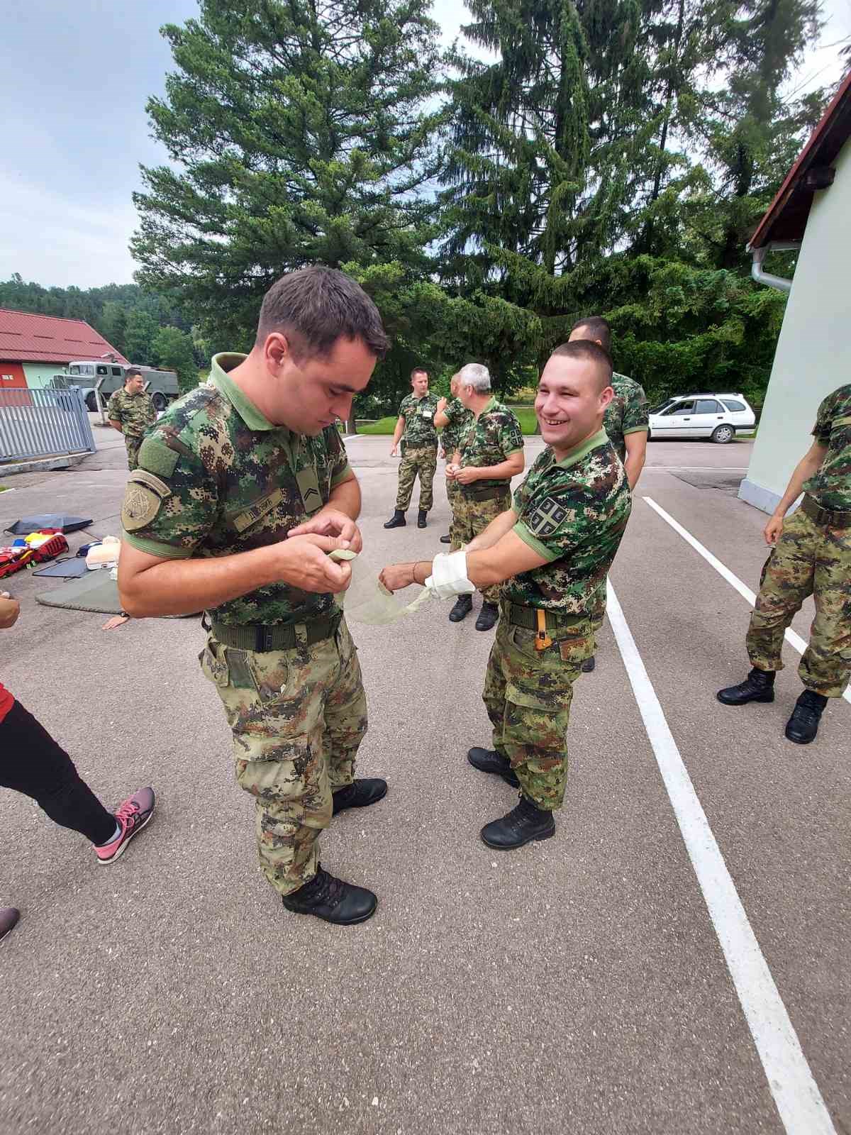 OBUKA PRVE POMOCI ZA PROPADNIKE VOJSKE BOGOVADJA 2022 (10)